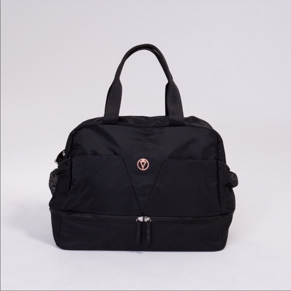 duffle bag lululemon